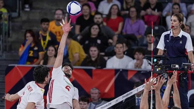 Milli Erkek Voleybol Takımı, Romanya Karşısında Üstünlüğü Kaybetti