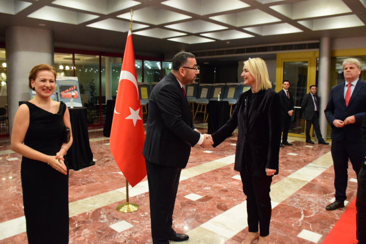 Cumhuriyetin 100. yıl dönümü nedeniyle yurt dışında resepsiyon