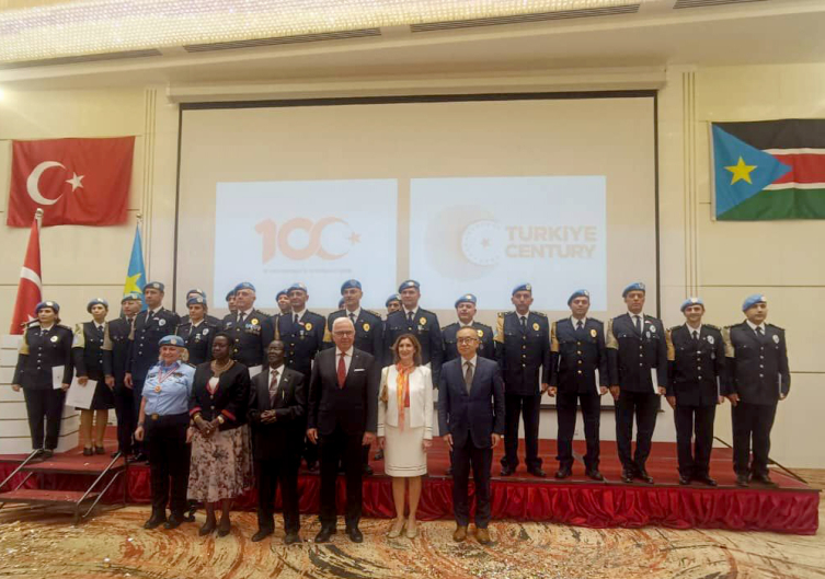 Cumhuriyetin 100. yıl dönümü nedeniyle yurt dışında resepsiyon