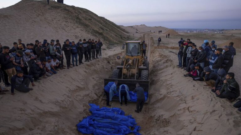 Gazze’de son durum: 24 saat içinde 240’tan fazla Filistinli hayatını kaybetti