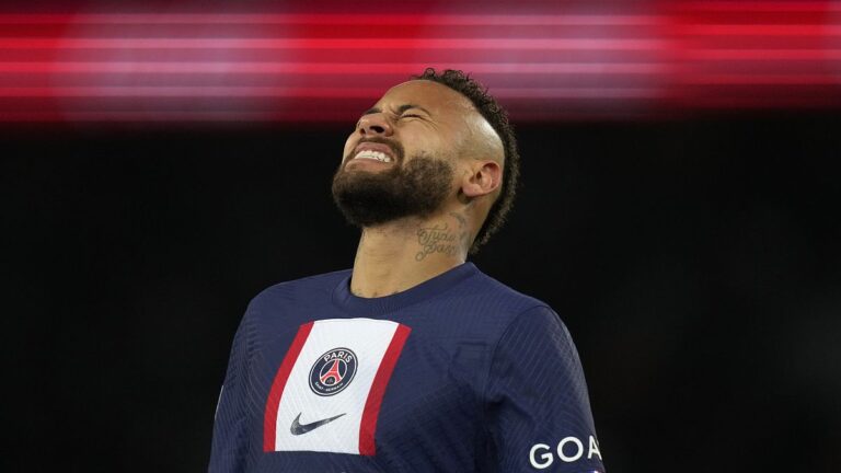 Fransız yetkililer, Neymar’ın PSG’ye transfer vergisi skandalı iddialarını soruşturuyor