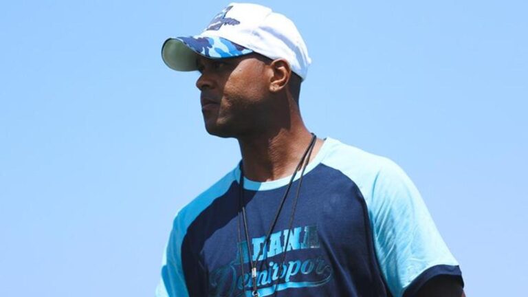 Adana Demirspor Teknik Direktörü Patrick Kluivert'in yeni adresi nihayet belli oldu!