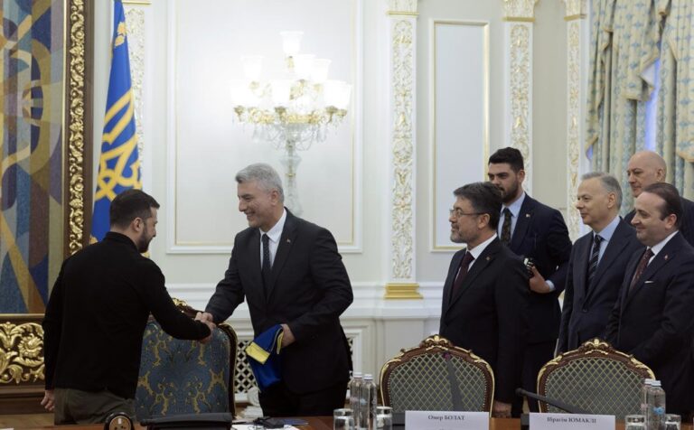 Zelenski, Türkiye ile Serbest Ticaret Anlaşması’nı onaylamaya hazır olduklarını belirtti