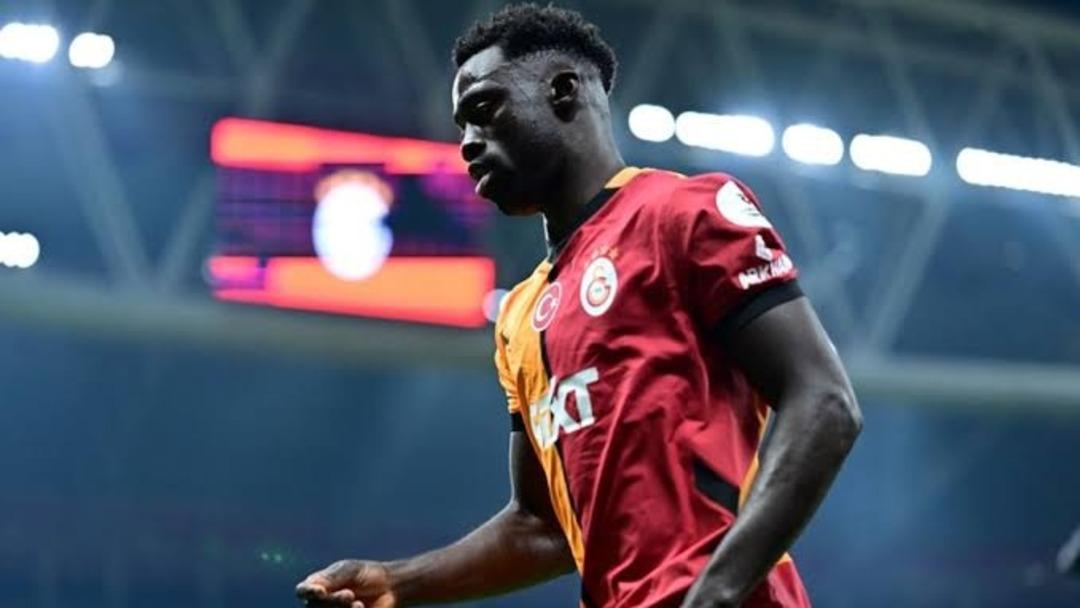 Galatasaray Davinson Sanchez Belirsizliği Bitti! Yıldız Oyuncu Yöneticisi Resmi Duyurdu ... Yol 2'de İyi Haber