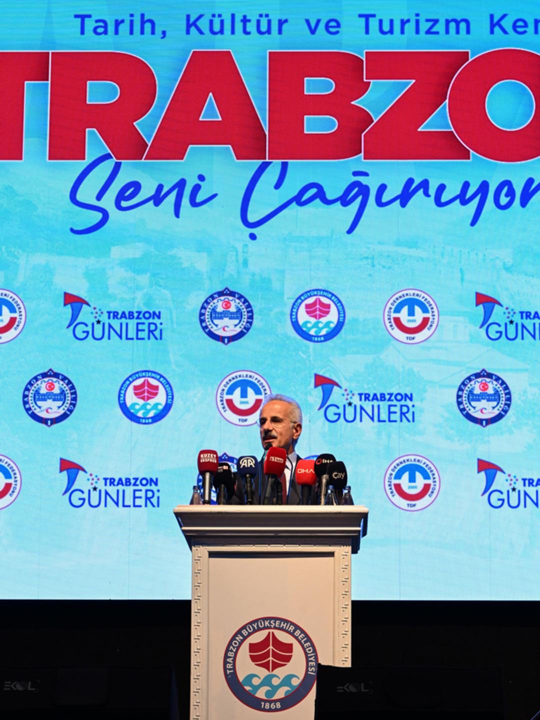 Bakan Uraloğlu, Trabzon fethinin 564. yıldönümünde ve Trabzon Günleri programında konuştu: 