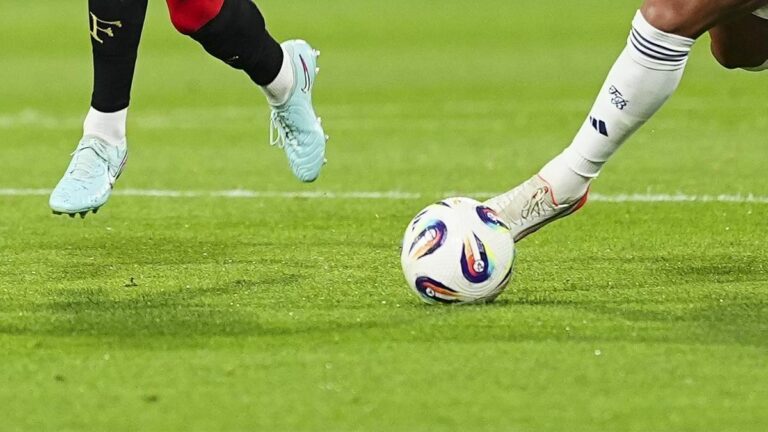 Süper Lig’de maçları ertelenen Alanyaspor ile Fatih Karagümrük hazırlık maçı oynayacak